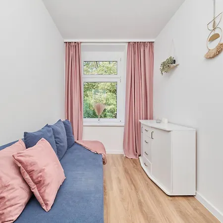Elegant For 6 Guests Only 1 Km From Main Square By Renters 아파트 브로츠와프