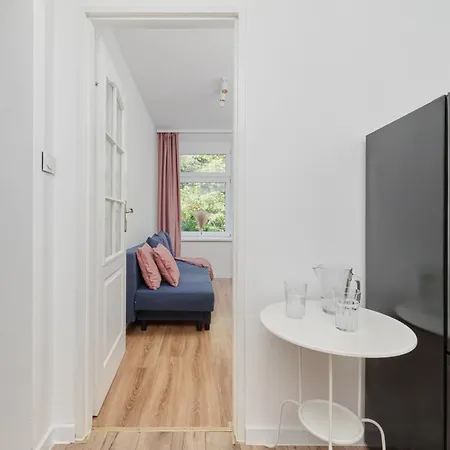 Elegant For 6 Guests Only 1 Km From Main Square By Renters 아파트