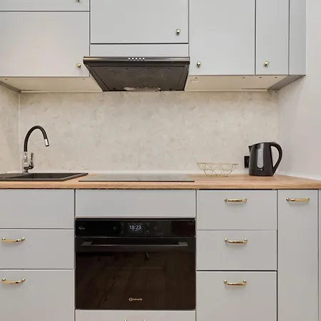 Elegant For 6 Guests Only 1 Km From Main Square By Renters